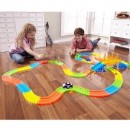 SET Pista flexibila pentru curse masinute Magic Tracks + Numaratoare interactiva din lemn - Cadouri - reducerim.ro