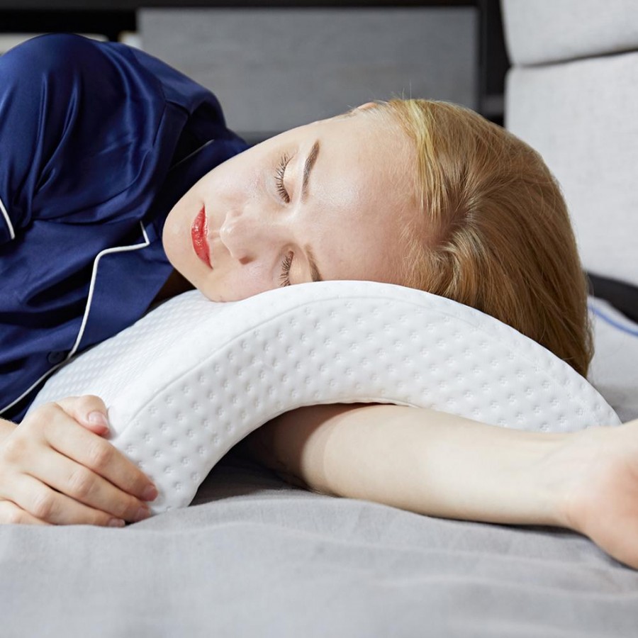 Perna ortopedica din spuma cu memorie Memory Pillow - Sanatate&Frumusete -reducerim.ro Perna ortopedica din spuma cu memorie Memory Pillow - Sanatate&Frumusete - reducerim.ro